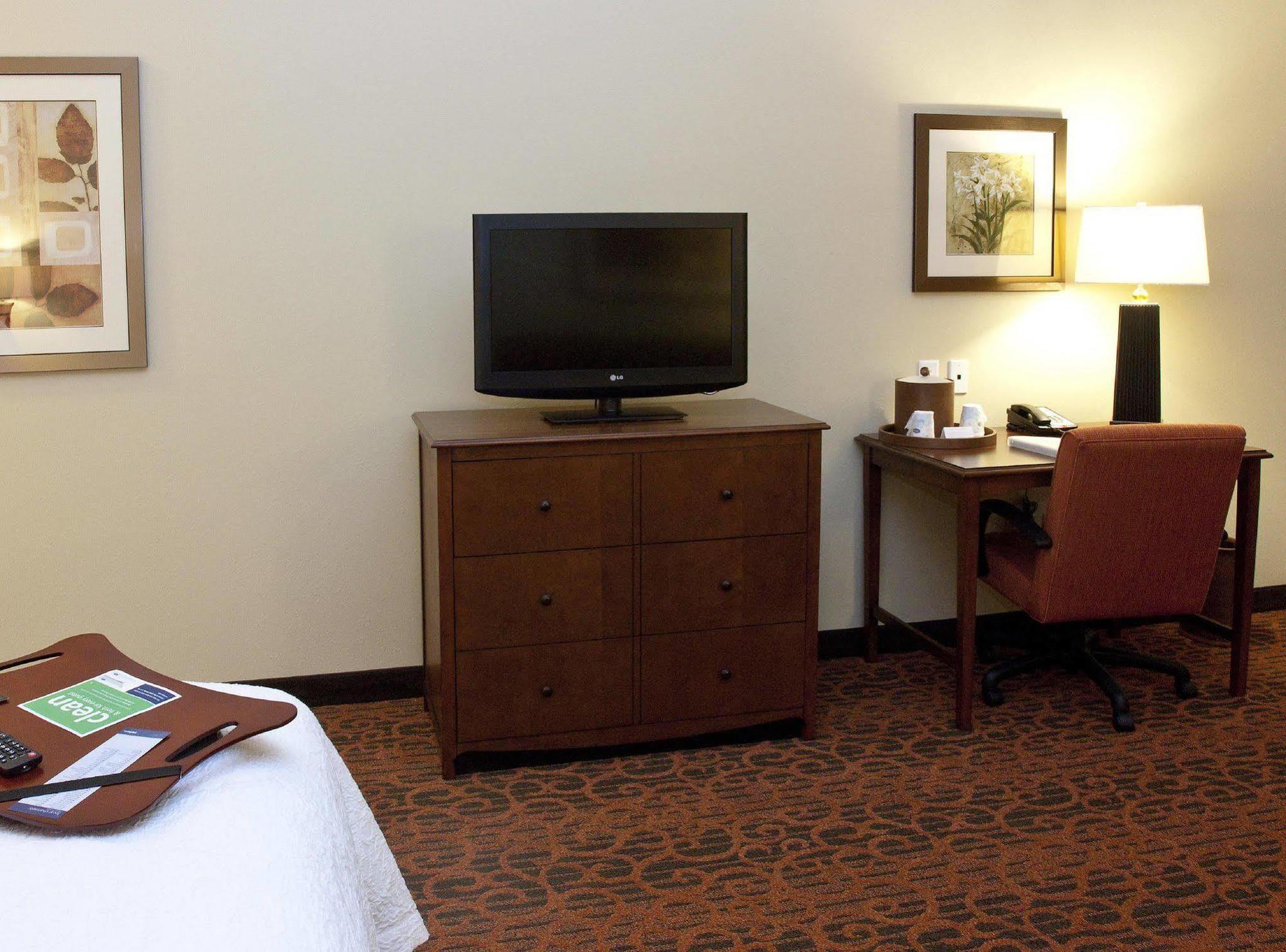 Hampton Inn Oxford/Miami University Area Экстерьер фото